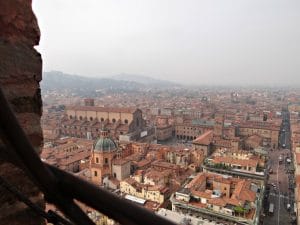 Where to go on the weekends when studying abroad in Florence. Bologna makes for a great weekend trip.