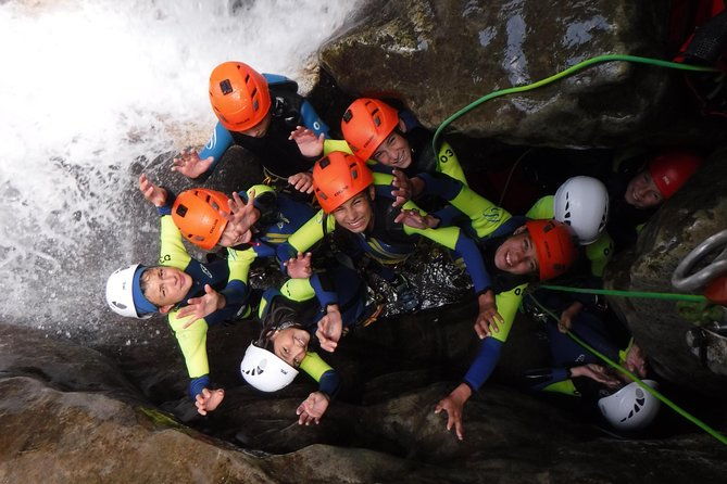 canyoning-in-ecouges-valley-in-vercors-grenoble