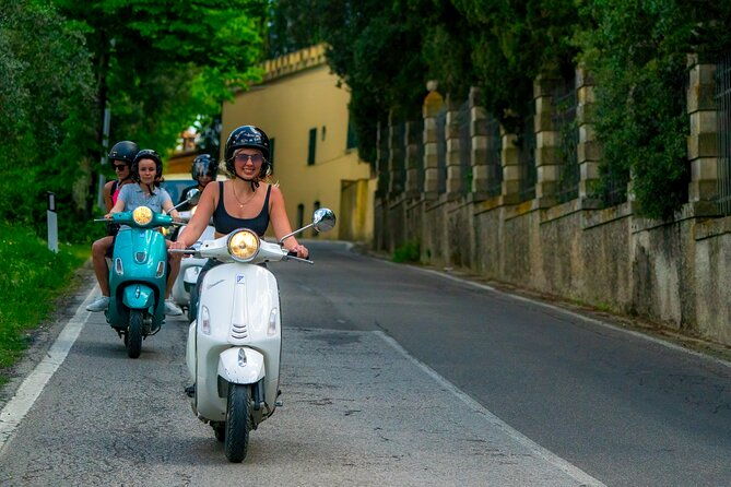 explore-chianti-on-a-vespa-tour-guide-lunch-from-florence