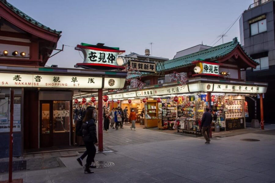 tokyo-asakusa-sensoji-temple-night-walking-tour