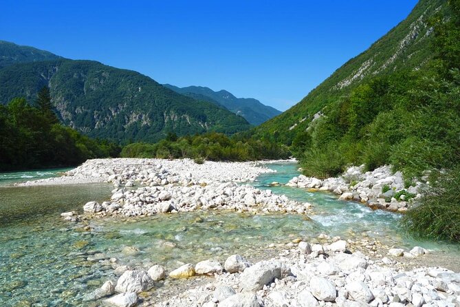 adventure-rafting-with-photo-service-in-bovec