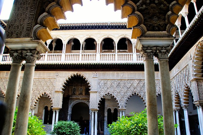 alcazar-of-seville-reduced-group-tour