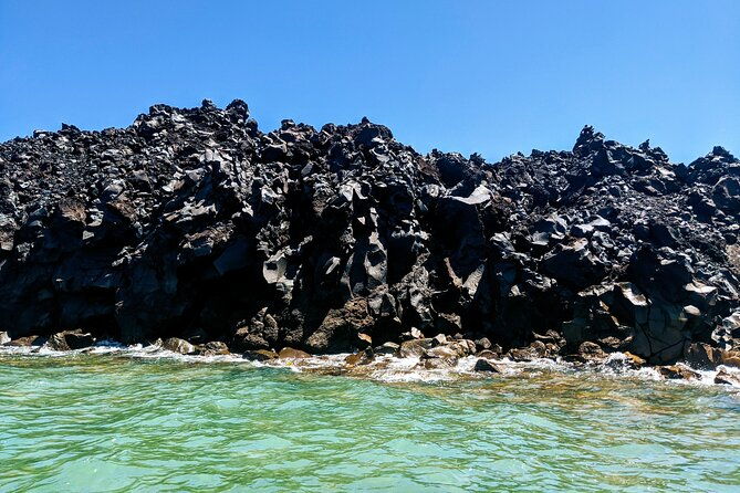 caldera-private-cruise-volcano-hike