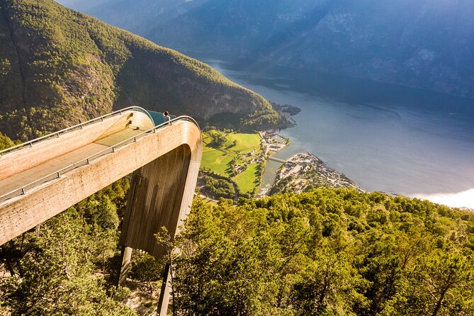 flam-the-spectacular-stegastein-viewpoint-tour-small-group