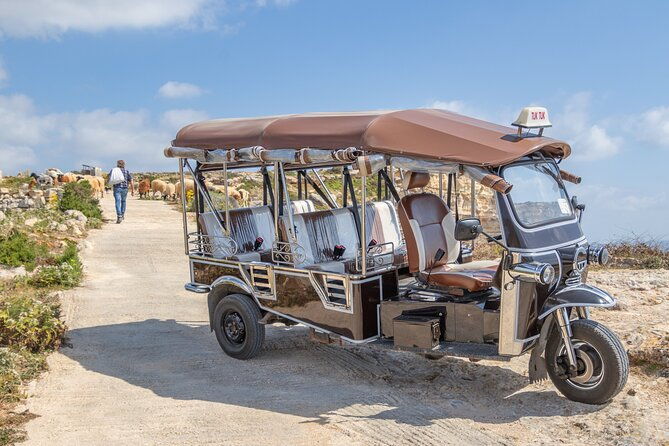 gozo-all-inclusive-chauffeured-tuk-tuk-day-tour-blue-lagoon