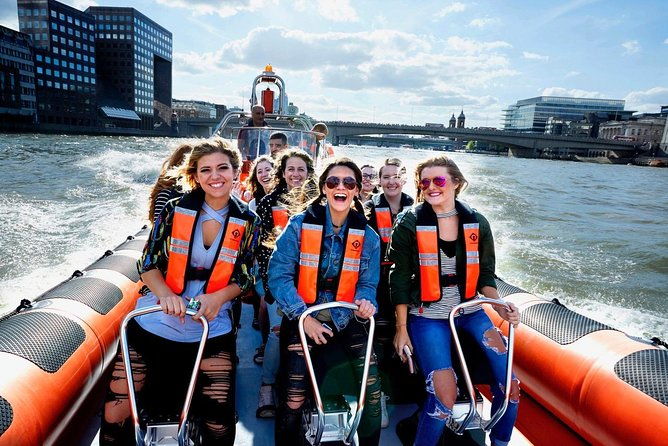 iconic-sights-of-london-high-speed-boat-trip