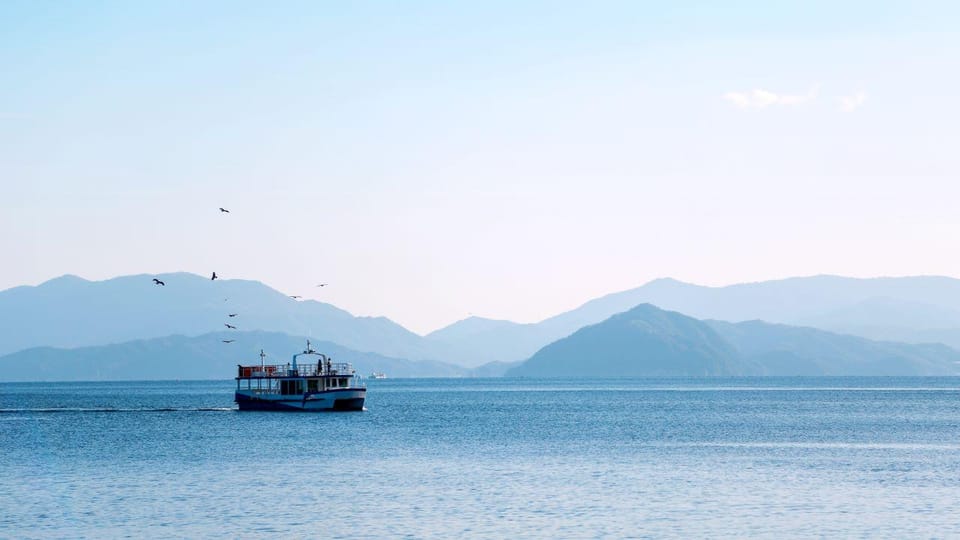 kyoto-osaka-kyoto-white-sandbar-ine-boat-houses-day-trip