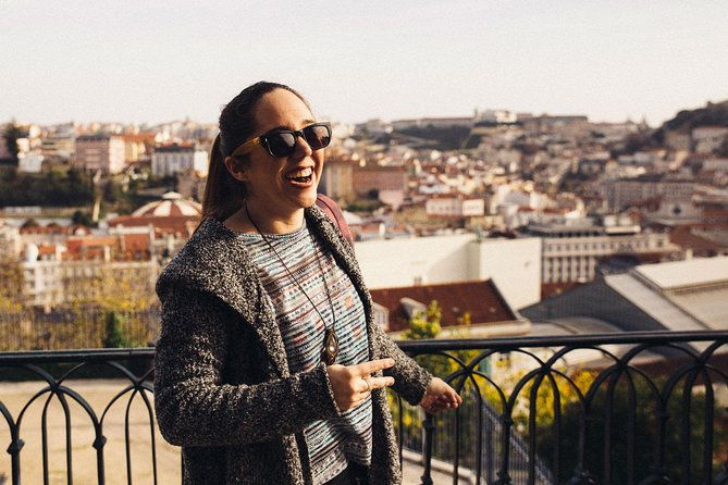 lisbon-private-tour-highlights-hidden-gems-by-vespa-or-foot