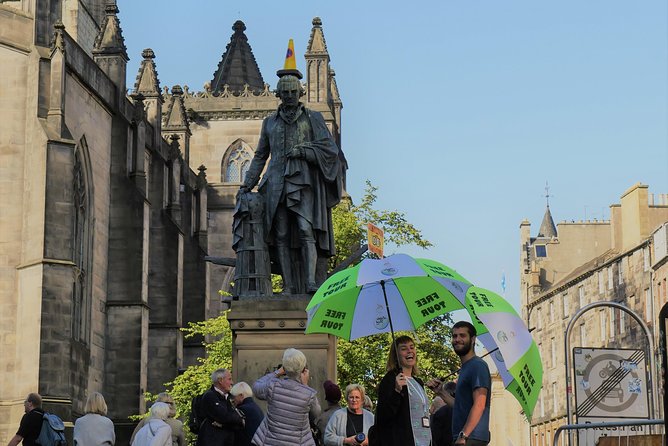 old-town-walking-tour-history-and-tales-in-edinburgh