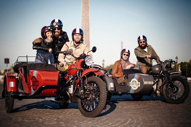 paris-private-flexible-duration-guided-tour-on-a-vintage-sidecar