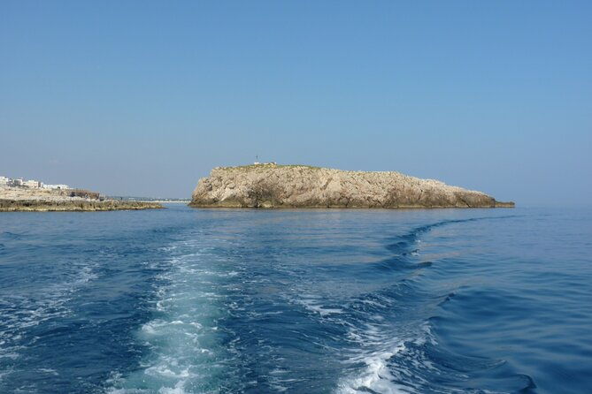 polignano-a-mare-boat-tour-emotions-caves-diving-and-appetizers