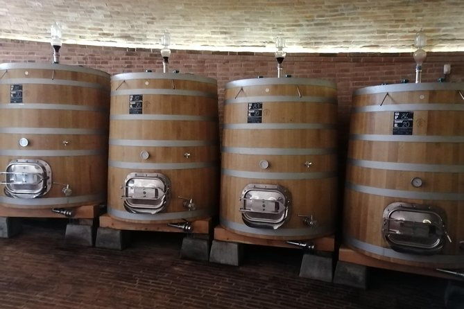 small-group-brunello-di-montalcino-wine-tasting-trip-from-siena
