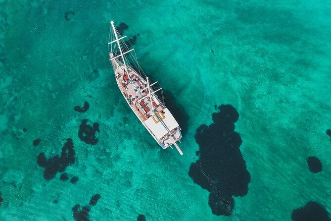 sunset-dinner-cruise-sunset-swim-drinks-and-dinner-onboard