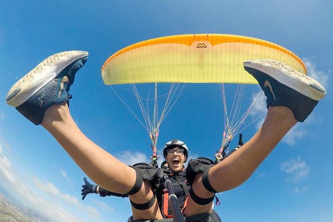 tandem-paragliding-flight-in-south-tenerife