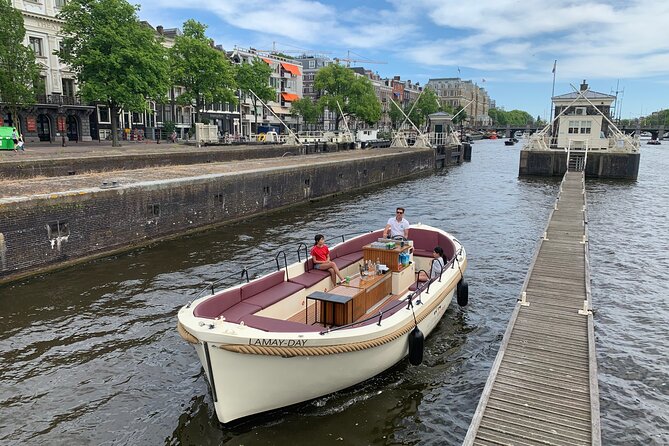 the-cozy-and-fun-canal-tour