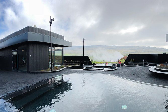 unique-west-iceland-and-krauma-spa-tour-by-minibus