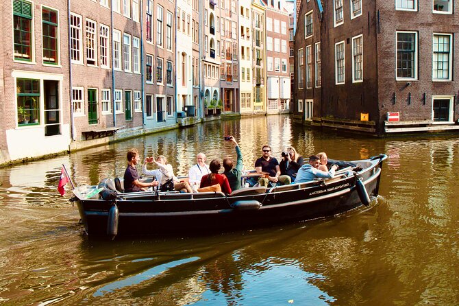amsterdam-canal-cruise-on-a-small-open-boat-max-12-guests