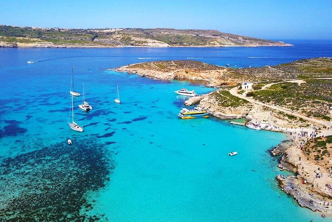 blue-lagoon-beaches-and-bays-catamaran-sailing-tour