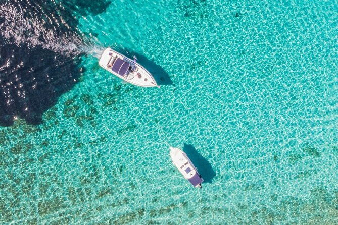 blue-lagoon-shipwreck-solta-cruise-with-lunch-unlimited-drinks-from-split