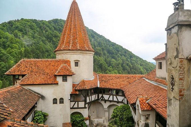 bran-castle-and-rasnov-fortress-tour-from-brasov-with-optional-peles-castle-visit