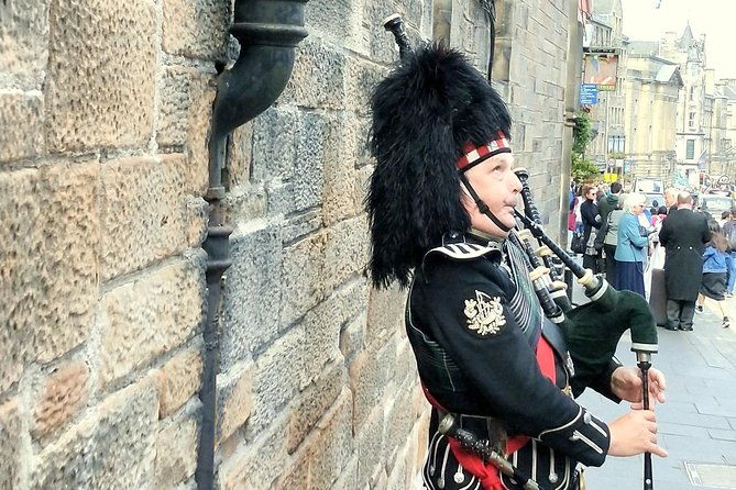 edinburgh-city-walking-tour-discover-old-town-royal-mile-with-a-local-expert