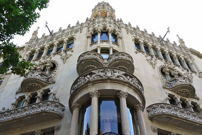 gaudi-and-modernism-private-walking-tour