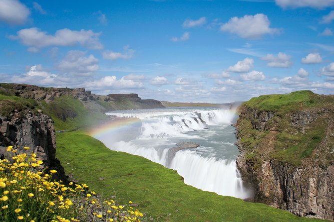 golden-circle-day-trip-with-fridheimar-greenhouse-visit-from-reykjavik