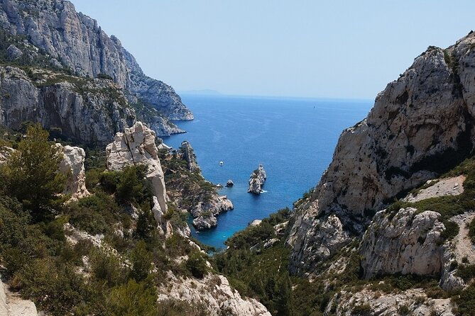 guided-hike-in-the-calanques-national-park