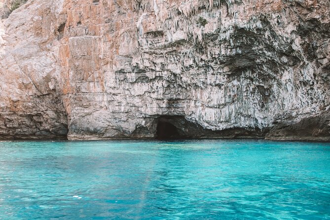 half-day-private-sailing-tour-along-the-tramuntana-coast