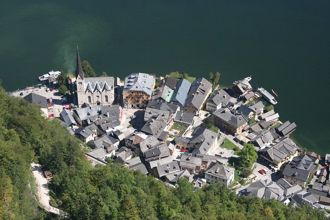 hallstatt-day-trip-from-vienna-with-skywalk