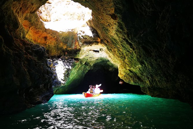 kayak-benagil-cave-in-a-small-group-with-1st-kayak-tour-company