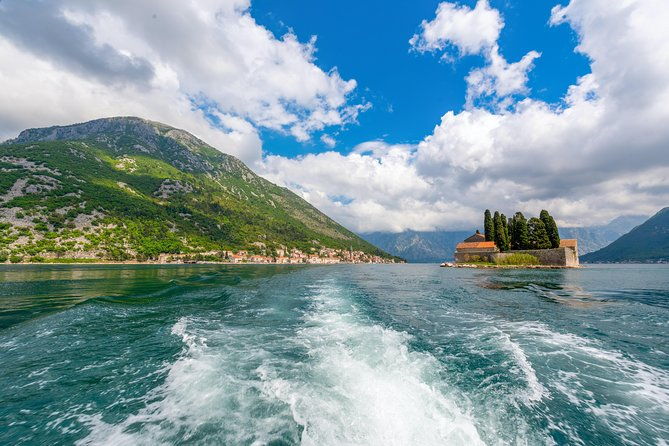 kotor-sightseeing-lady-of-the-rocks-and-blue-cave-group-tour