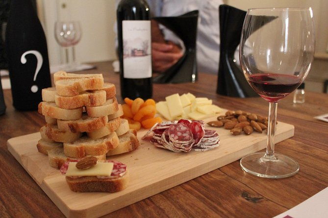 medoc-or-saint-emilion-wine-tasting-and-chateau-from-bordeaux