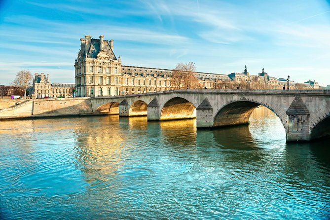 paris-tour-with-lunch-at-the-eiffel-tower-and-seine-river-cruise