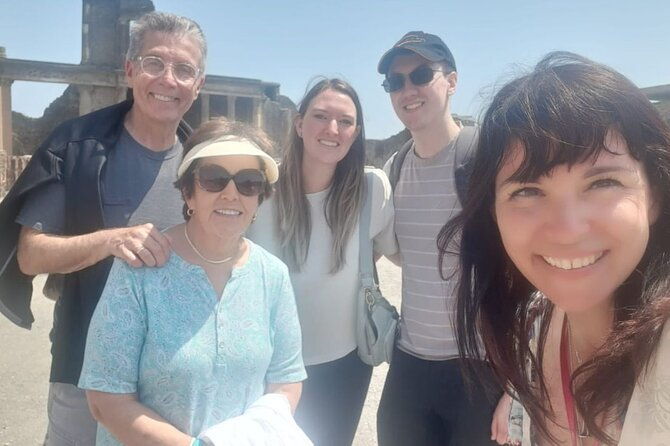 rome-to-pompeii-guided-tour-with-wine-lunch-by-high-speed-train