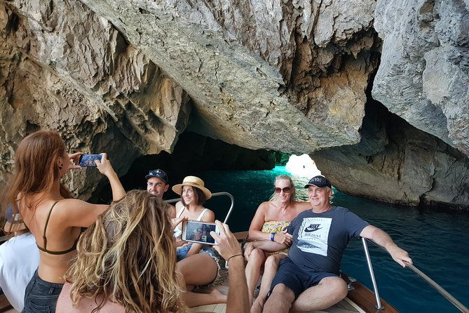 sorrento-exclusive-capri-private-boat-tour-blue-grotto