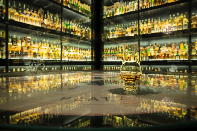 the-scotch-whisky-experience-guided-whisky-tour-an-introduction-to-whisky