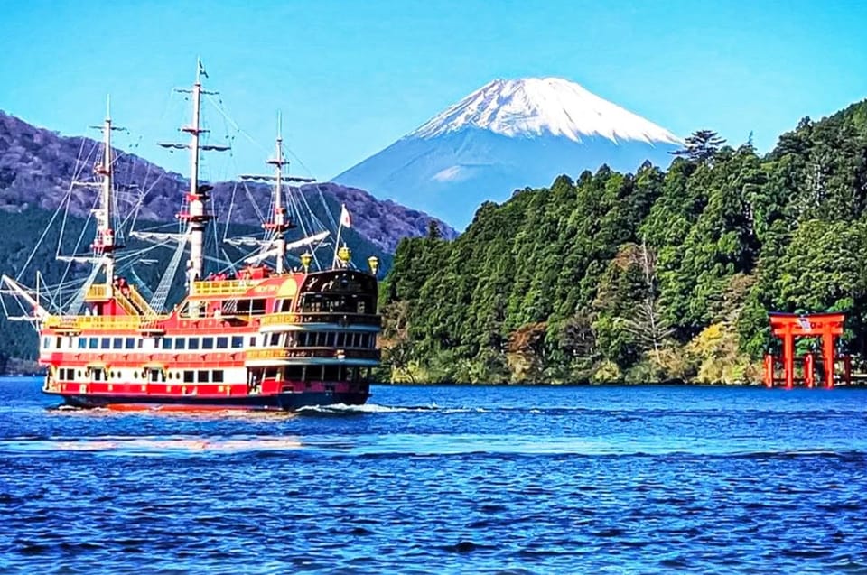 tokyo-mt-fuji-hakone-cruise-ropeway-oshino-hakkai-tour