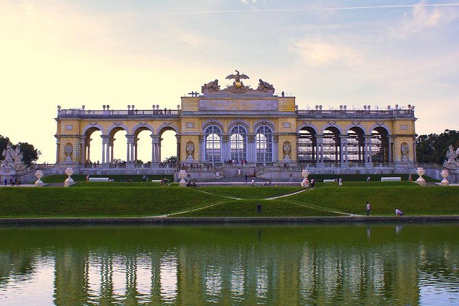 vienna-skip-the-line-schonbrunn-palace-and-gardens-guided-tour