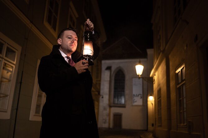 walking-night-tour-ghost-stories-and-legends-of-pragues-old-town