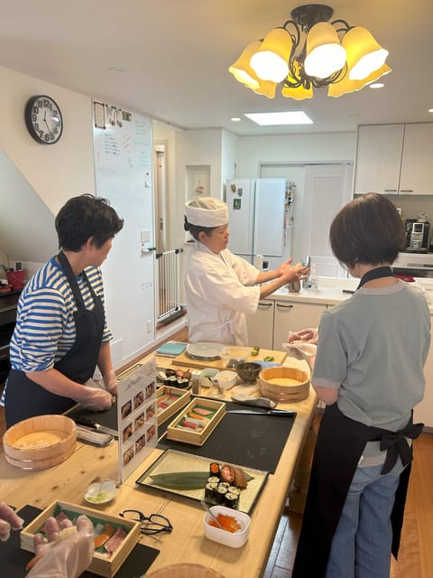 akemis-sushikitchen-a-fun-sushi-cooking-lesson-in-tokyo