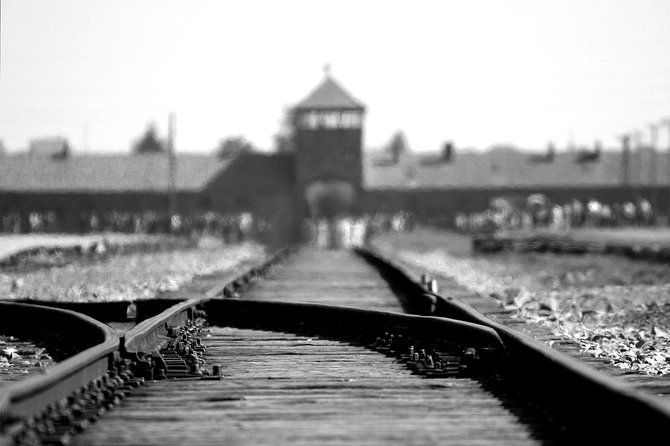 auschwitz-birkenau-museum-tour-from-krakow