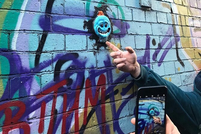 blackbeard-to-banksy-the-ultimate-walking-tour-of-bristol