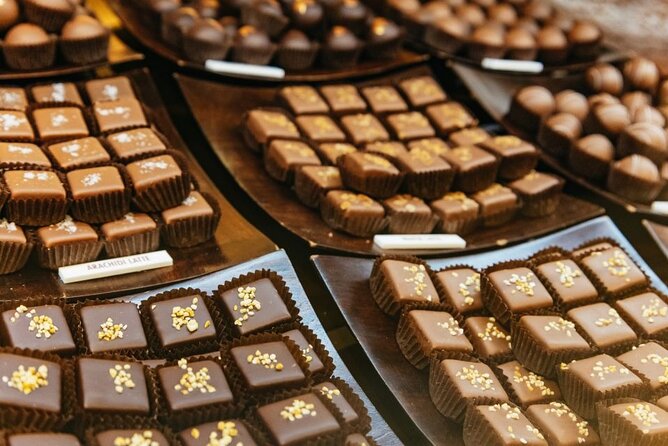 bologna-food-tasting-box-audio-guided-tour-with-food-tasting