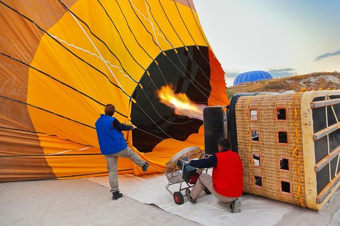 cappadocia-hot-air-balloon-ride-with-champagne-and-breakfast