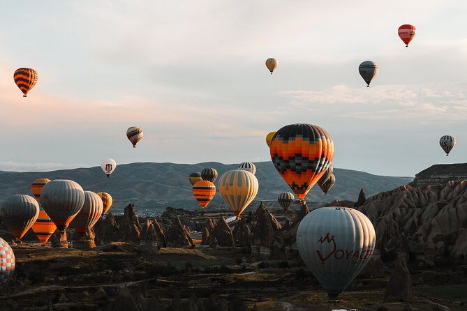 cappadocia-hot-air-balloon-tour-over-fairychimneys