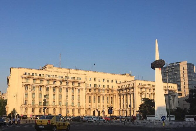 contrasts-of-communism-small-group-walking-tour-in-bucharest