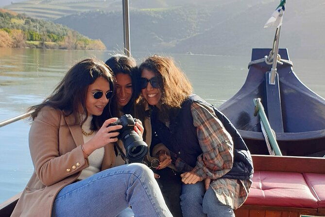 douro-valley-expert-guide-boat-lunch-tastings-premium-service