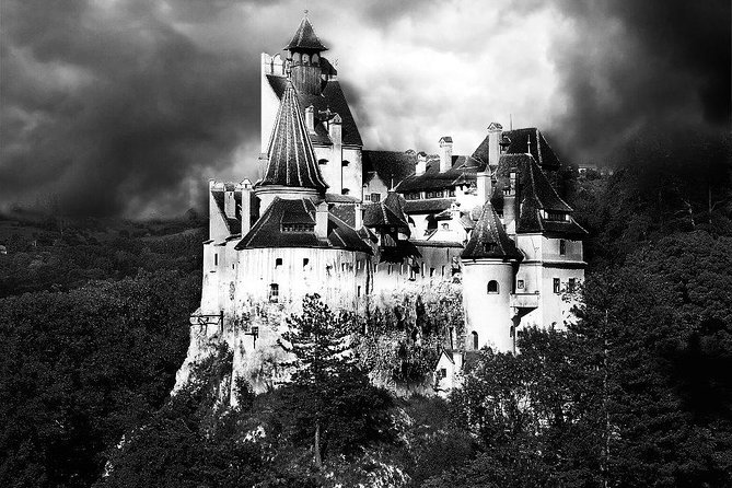 draculas-castle-peles-castle-and-brasov-day-trip-from-bucharest