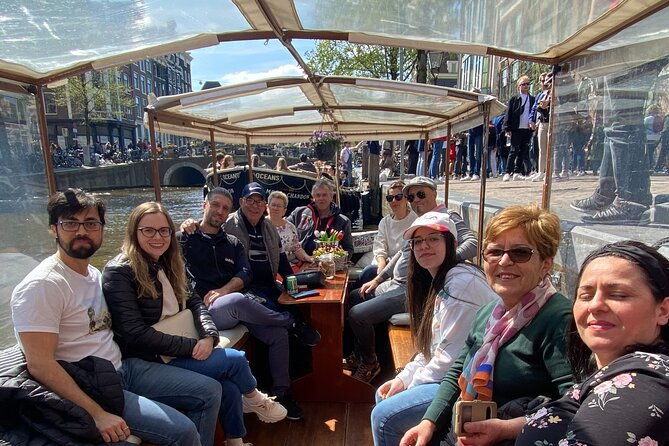 dutch-cheese-and-drinks-guided-amsterdam-boat-tour